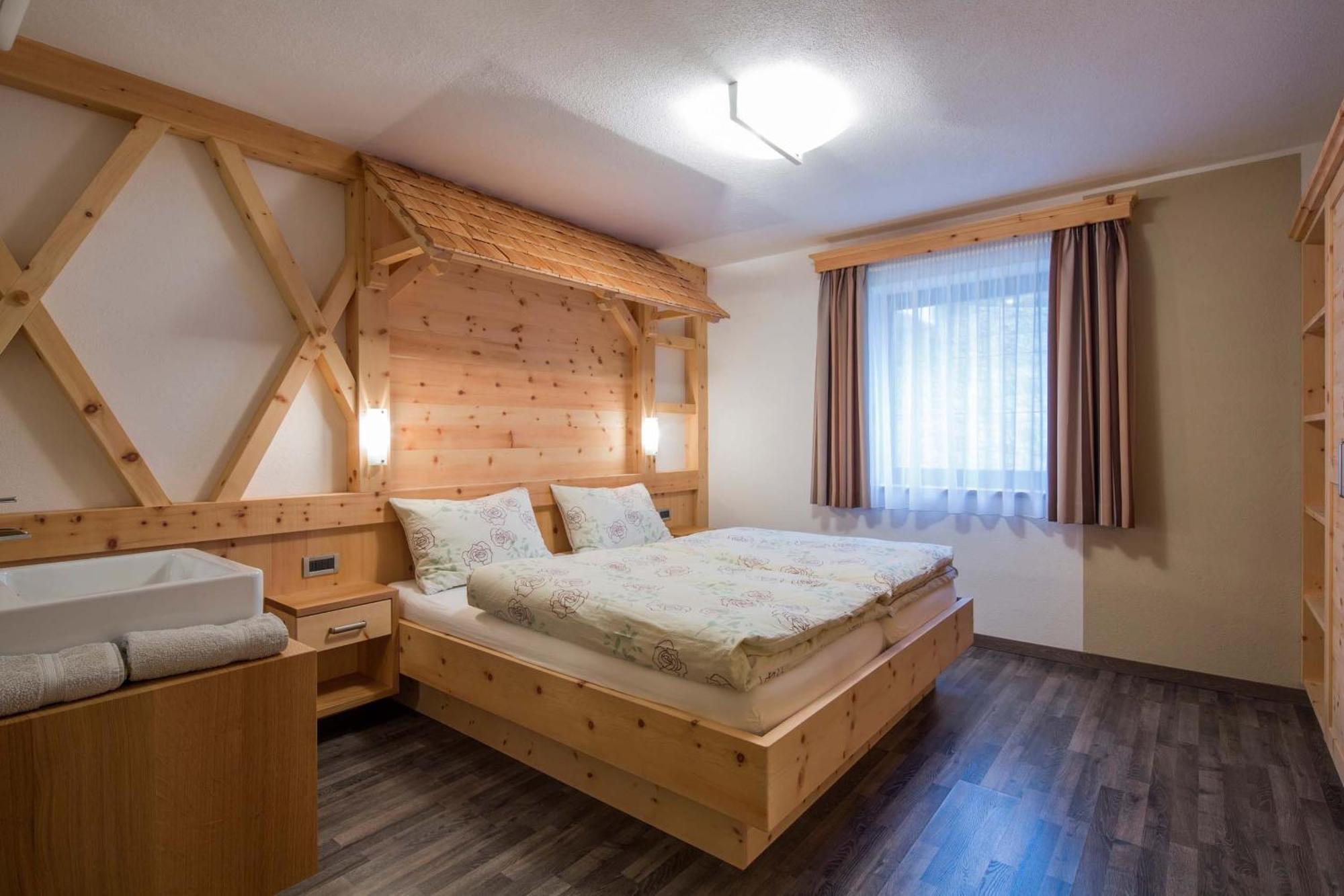 Alpin Apartments Colfosco Habitación foto