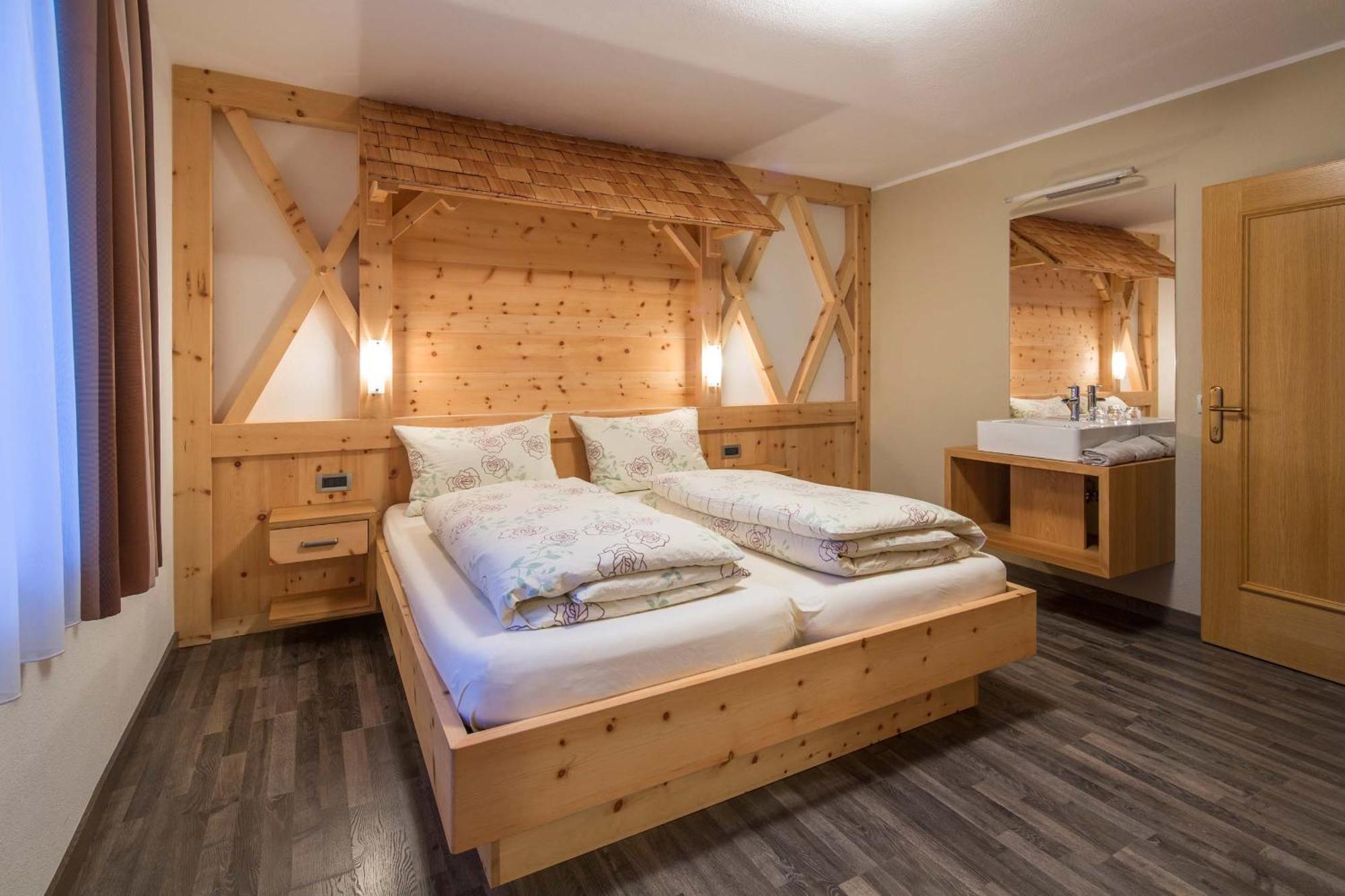Alpin Apartments Colfosco Habitación foto