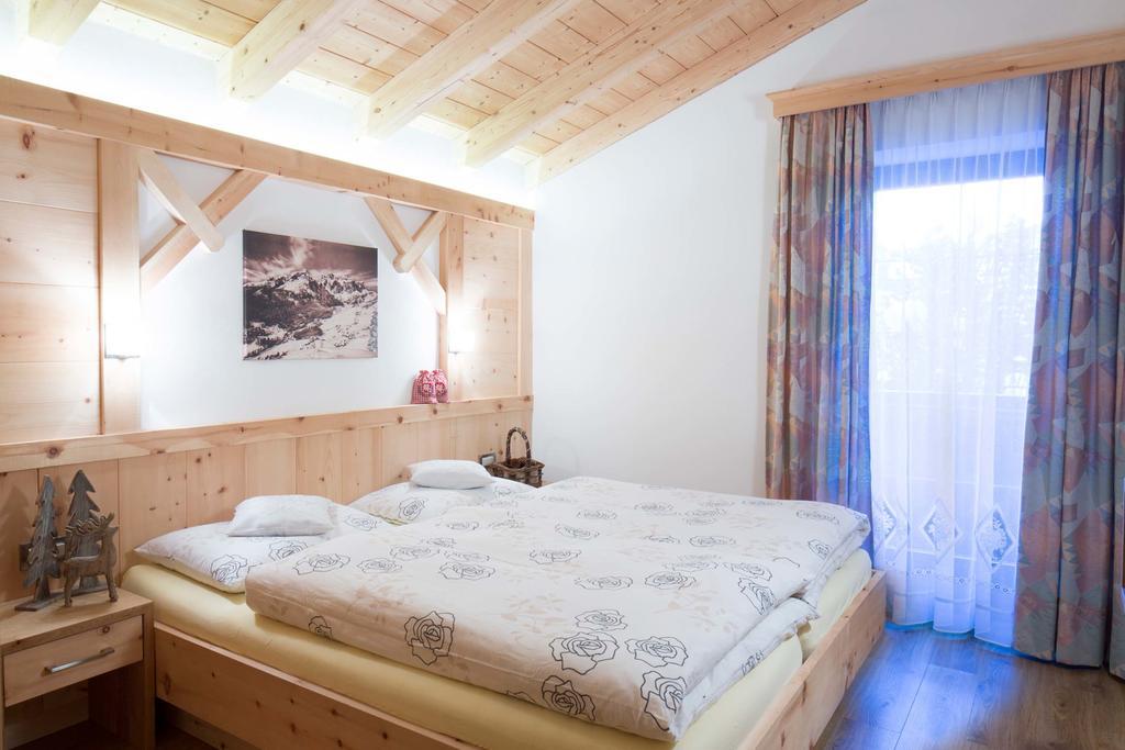 Alpin Apartments Colfosco Habitación foto