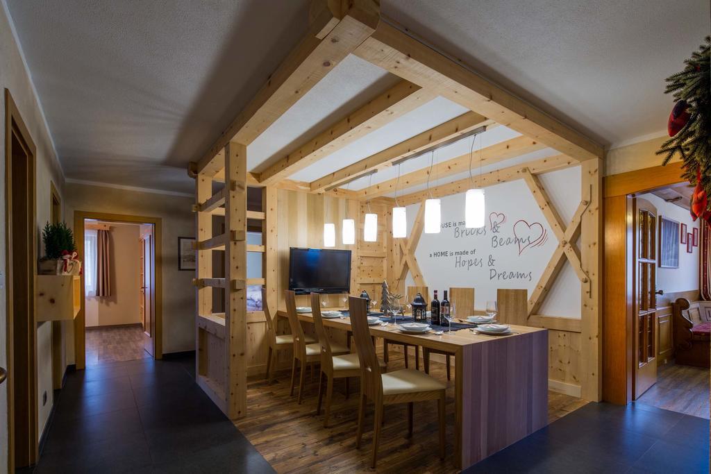 Alpin Apartments Colfosco Habitación foto
